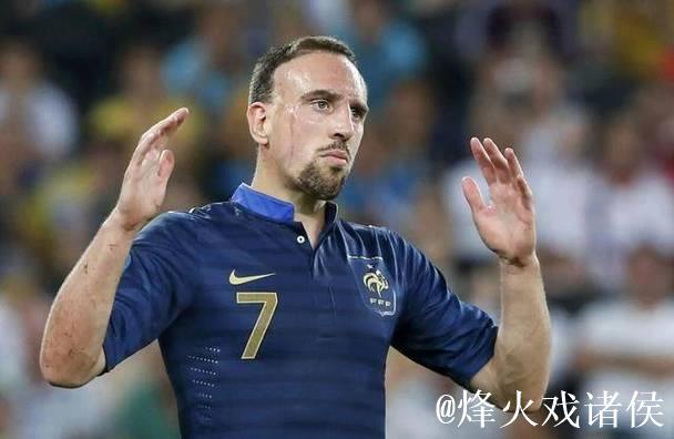 卡尔是否该去踢世界杯？里贝里：足球中没有“太