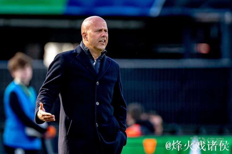 利物浦主教练斯洛特:伊萨克因伤将缺席数月 利物浦主教练斯洛特:伊萨克因伤将缺席数月